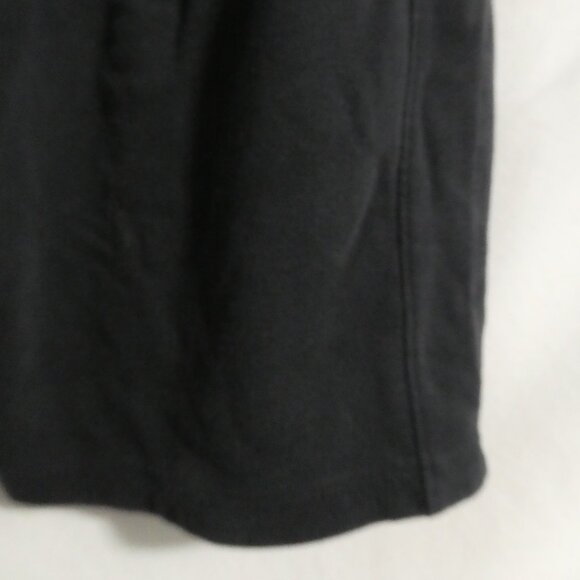 UNDER ARMOUR - Fitted | medium | Black Sweat Shorts | Waistband & Drawstring - Picture 14 of 14